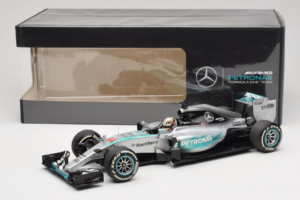 Mercedes W06 #44 L. Hamilton F1 World Champion 2015 Dealer Edition Minichamps 1:18 B66960539 Metal - imaginea 7 din 7