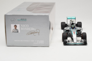 Mercedes W06 #6 N. Rosberg Mercedes AMG Petronas Japanese Grand Prix 2015 Minichamps 1:18 110150206 Metal - imaginea 6 din 7
