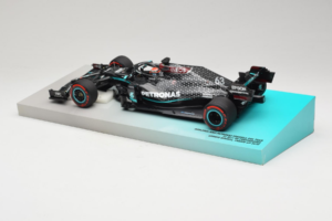 Mercedes W11 #63 G. Russell Mercedes AMG Petronas Sakhir Grand Prix 2020 Minichamps 1:18 113201663 Rășină - imaginea 5 din 7