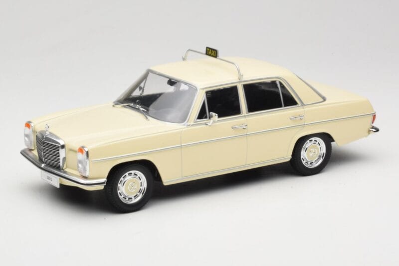 Mercedes W115 Bej Taxi MCG 1:18 MCG18055 Metal