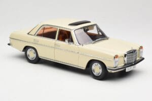 Mercedes W115 Strich 8 Crem Sun Star 1:18 4581 Metal - imaginea 6 din 8