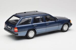 Mercedes 300D W124 T-Modell Nautical Albastru Norev 1:18 183962 Metal - imaginea 3 din 8