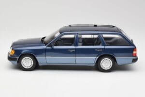Mercedes 300D W124 T-Modell Nautical Albastru Norev 1:18 183962 Metal - imaginea 4 din 8