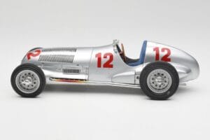 Mercedes W125 #12 R. Caracciola Grand Prix 1937 CMC 1:18 M-052 Metal - imaginea 3 din 6