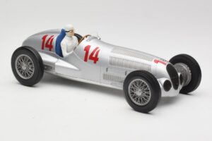 Mercedes W125 #14 Daimler-Benz AG M. von Brauchitsch 2nd Place German GP 1937 Minichamps 1:18 155373114 Metal - imaginea 4 din 6