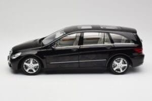Mercedes R-Class W251 Obsidian Negru Minichamps 1:18 150034601 Metal - imaginea 4 din 8