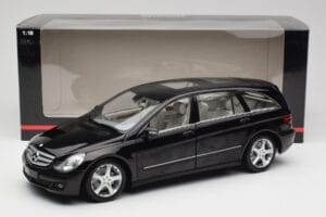 Mercedes R-Class W251 Obsidian Negru Minichamps 1:18 150034601 Metal - imaginea 8 din 8