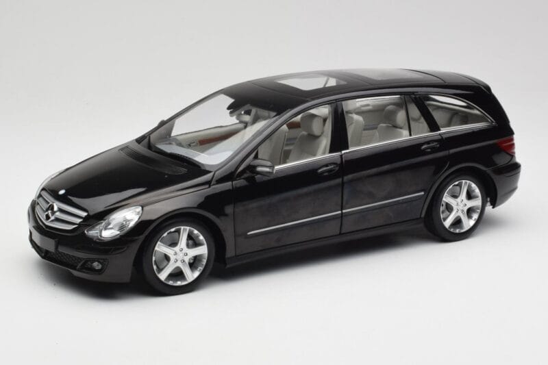 Mercedes R-Class W251 Obsidian Negru Minichamps 1:18 150034601 Metal