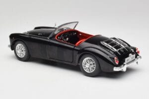 MGA English Roadster Negru Revell 1:18 84559091 Metal - imaginea 7 din 8