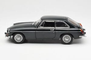 MGB GT Mk2 Coupe Racing Verde AUTOart 1:18 76602 Metal - imaginea 4 din 8