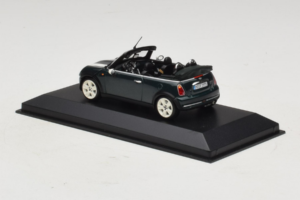Mini Cooper Cabriolet Verde Cu Dungă Albă Minichamps 1:43 80420309093-R1 Metal - imaginea 3 din 5