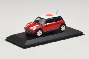 Mini Cooper Roșu Cu Steagul Japoniei Minichamps 1:43 80420309024-R1 Metal - imaginea 2 din 5