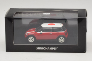 Mini Cooper Roșu Cu Steagul Japoniei Minichamps 1:43 80420309024-R1 Metal - imaginea 5 din 5