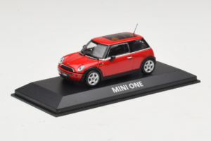 Mini Cooper Roșu Minichamps 1:43 MINI010 Metal - imaginea 2 din 4