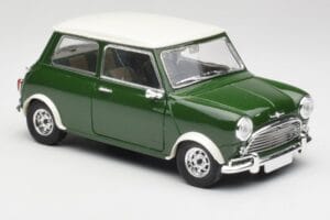 Mini Cooper S British Racing Verde & Old English Alb Solido 1:18 8021 Metal - imaginea 6 din 8