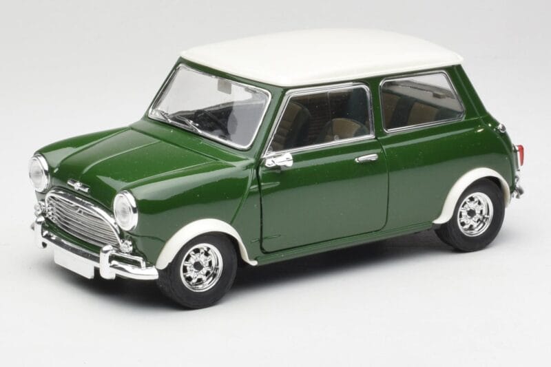 Mini Cooper S British Racing Verde & Old English Alb Solido 1:18 8021 Metal
