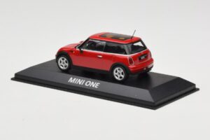 Mini One R50 Roșu Cu Acoperiș Roșu Minichamps 1:43 MINI001 Metal - imaginea 3 din 5