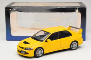 Mitsubishi Lancer Evolution IX GSR Galben AUTOart 1:18 77192 Metal - imaginea 8 din 8