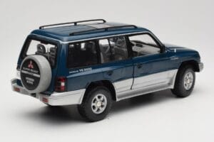 Mitsubishi Pajero V20 LWB Albastru & Argintiu Sun Star 1:18 1212 Metal - imaginea 3 din 8