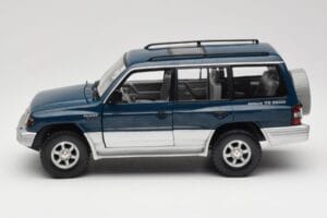 Mitsubishi Pajero V20 LWB Albastru & Argintiu Sun Star 1:18 1212 Metal - imaginea 4 din 8