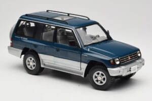 Mitsubishi Pajero V20 LWB Albastru & Argintiu Sun Star 1:18 1212 Metal - imaginea 6 din 8