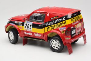 Mitsubishi Pajero Rallye Raid #205 Paris-Dakar Rally 2001 Solido 1:18 9022 Metal - imaginea 7 din 8