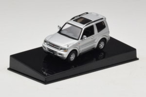 Mitsubishi Pajero SWB Argintiu AUTOart 1:43 57113 Metal - imaginea 2 din 4
