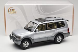 Mitsubishi Pajero V73 Albastru YC Model 1:18 241218040102010209 Metal - imaginea 8 din 8