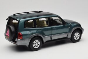Mitsubishi Pajero V73 Verde YC Model 1:18 241218040101010215 Metal - imaginea 3 din 8
