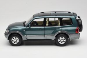 Mitsubishi Pajero V73 Verde YC Model 1:18 241218040101010215 Metal - imaginea 4 din 8