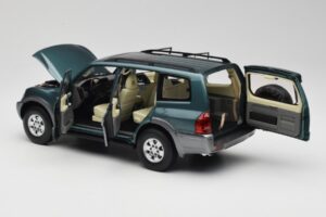 Mitsubishi Pajero V73 Verde YC Model 1:18 241218040101010215 Metal - imaginea 5 din 8