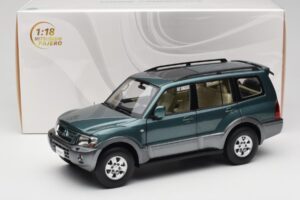 Mitsubishi Pajero V73 Verde YC Model 1:18 241218040101010215 Metal - imaginea 8 din 8