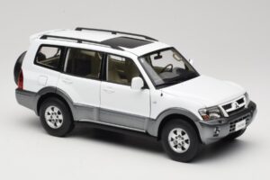Mitsubishi Pajero V73 Alb YC Model 1:18 241218040103010206 Metal - imaginea 6 din 8
