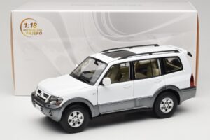 Mitsubishi Pajero V73 Alb YC Model 1:18 241218040103010206 Metal - imaginea 8 din 8