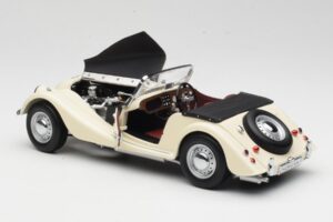 Morgan 4/4 Series II Alb Kyosho 1:18 08111W Metal - imaginea 5 din 8