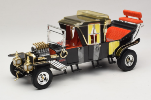 Munsters Koach Negru ERTL 1:18 33036 Metal