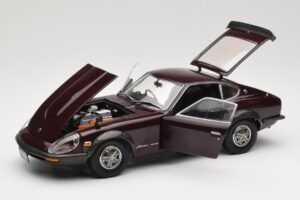 Nissan Fairlady 240Z-G S30 Bordo Kyosho 1:18 08212M Metal - imaginea 2 din 8
