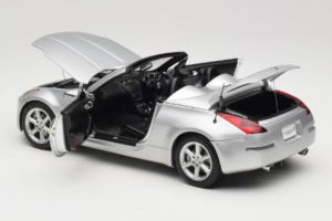 Nissan Fairlady Z Z33 Roadster Diamond Silver AUTOart 1:18 77376 Metal - imaginea 5 din 8