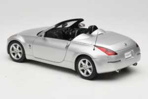 Nissan Fairlady Z Z33 Roadster Diamond Silver AUTOart 1:18 77376 Metal - imaginea 7 din 8