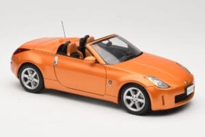 Nissan Fairlady Z Z33 Roadster Sunset Orange AUTOart 1:18 77377 Metal - imaginea 6 din 8