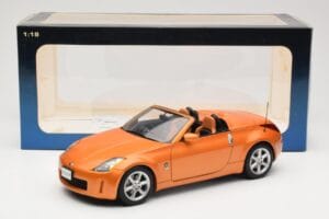 Nissan Fairlady Z Z33 Roadster Sunset Orange AUTOart 1:18 77377 Metal - imaginea 8 din 8
