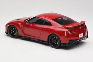 Nissan GT-R R35 Track Edition NISMO Vibrant Red MotorHelix 1:18 M83511 Metal - imaginea 7 din 8