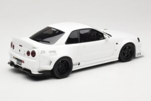 Nissan Skyline GT-R BNR34 by KRC Pearl White Otto 1:18 OT1135 Rășină - imaginea 2 din 6