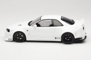 Nissan Skyline GT-R BNR34 by KRC Pearl White Otto 1:18 OT1135 Rășină - imaginea 3 din 6