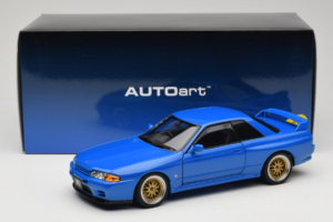 Nissan Skyline GT-R R32 V-Spec II Tuned Albastru AUTOart 1:18 77415 Metal - imaginea 8 din 8