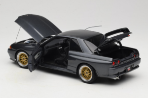 Nissan Skyline GT-R R32 V-Spec II Tuned Gun Grey Metallic AUTOart 1:18 77417 Metal - imaginea 5 din 8