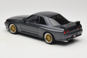 Nissan Skyline GT-R R32 V-Spec II Tuned Gun Grey Metallic AUTOart 1:18 77417 Metal - imaginea 7 din 8