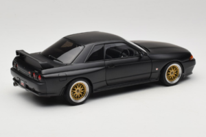 Nissan Skyline GT-R R32 V-Spec II Tuned Version Matt Black AUTOart 1:18 77418 Metal - imaginea 3 din 8