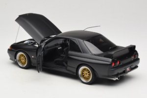 Nissan Skyline GT-R R32 V-Spec II Tuned Version Matt Black AUTOart 1:18 77418 Metal - imaginea 5 din 8