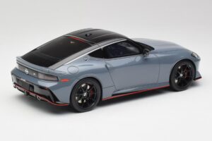 Nissan Z RZ34 NISMO Stealth Gri GT Spirit 1:18 GT484 Rășină - imaginea 2 din 6